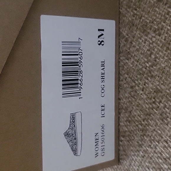 NWT MIA SHEARLING SHOES - Picture 7 of 7